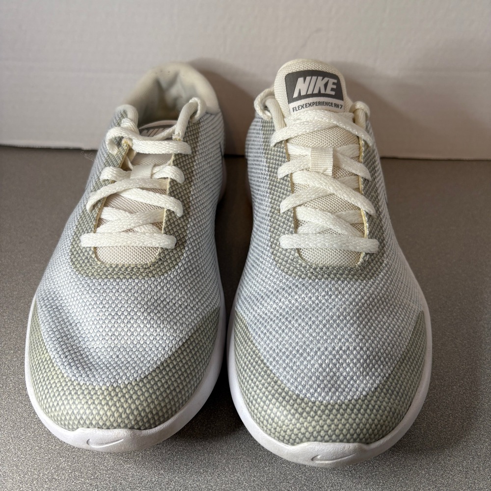 Nike Flex Experience RN 7 Women's Running Shoes Gray White Size 7